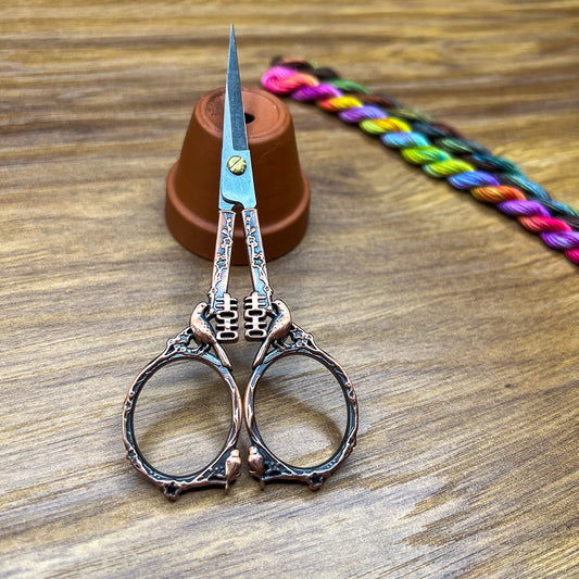 Oriental bird Embroidery scissors | Crafting Scissors | Sharp embroidery scissors | Embroidery Scissors | Sewing Scissors