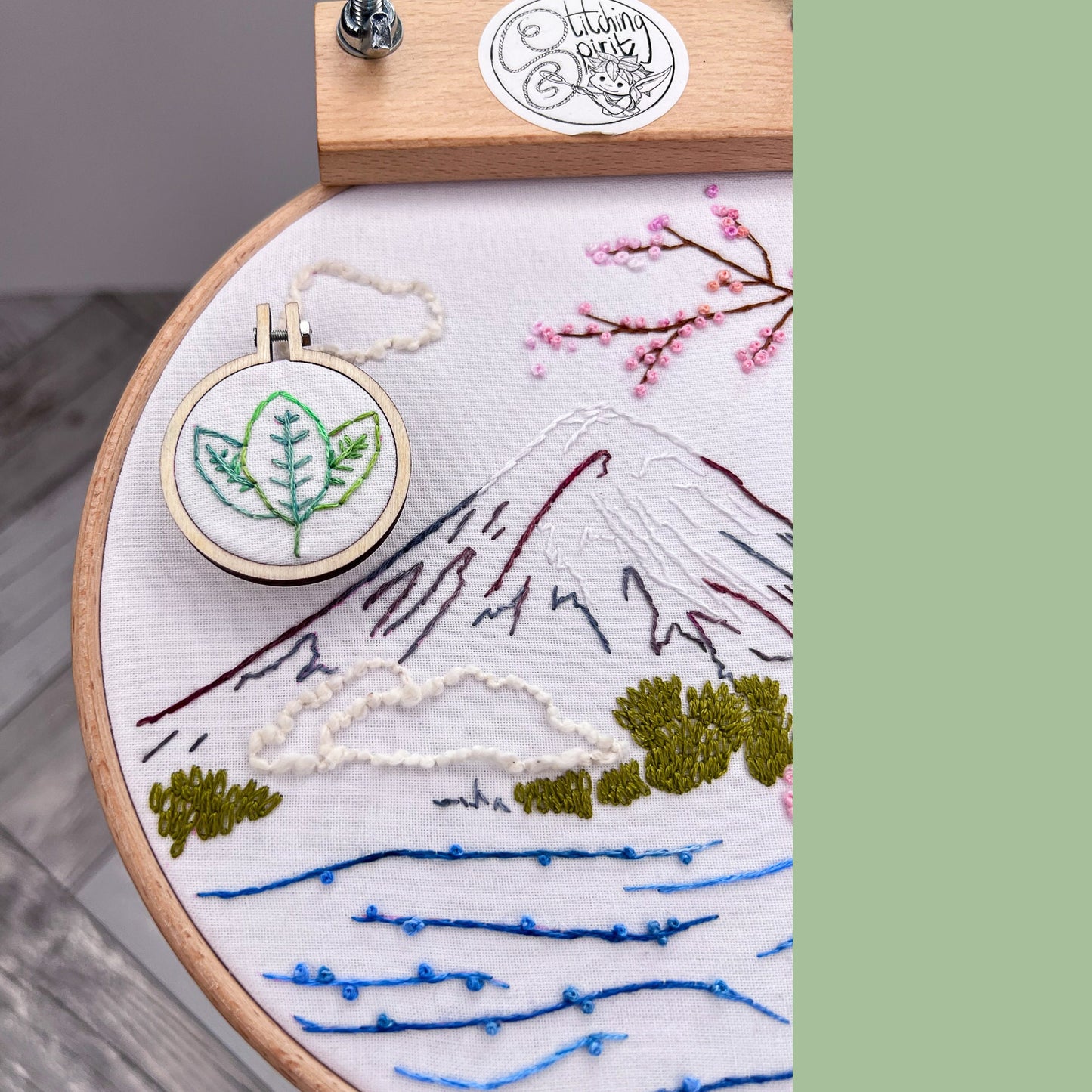 Hand Embroidered leaf Needle Minder