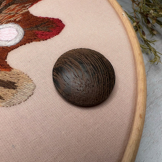 Wooden Circle Needle minder