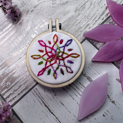 Hand Embroidered swirl Needle Minder